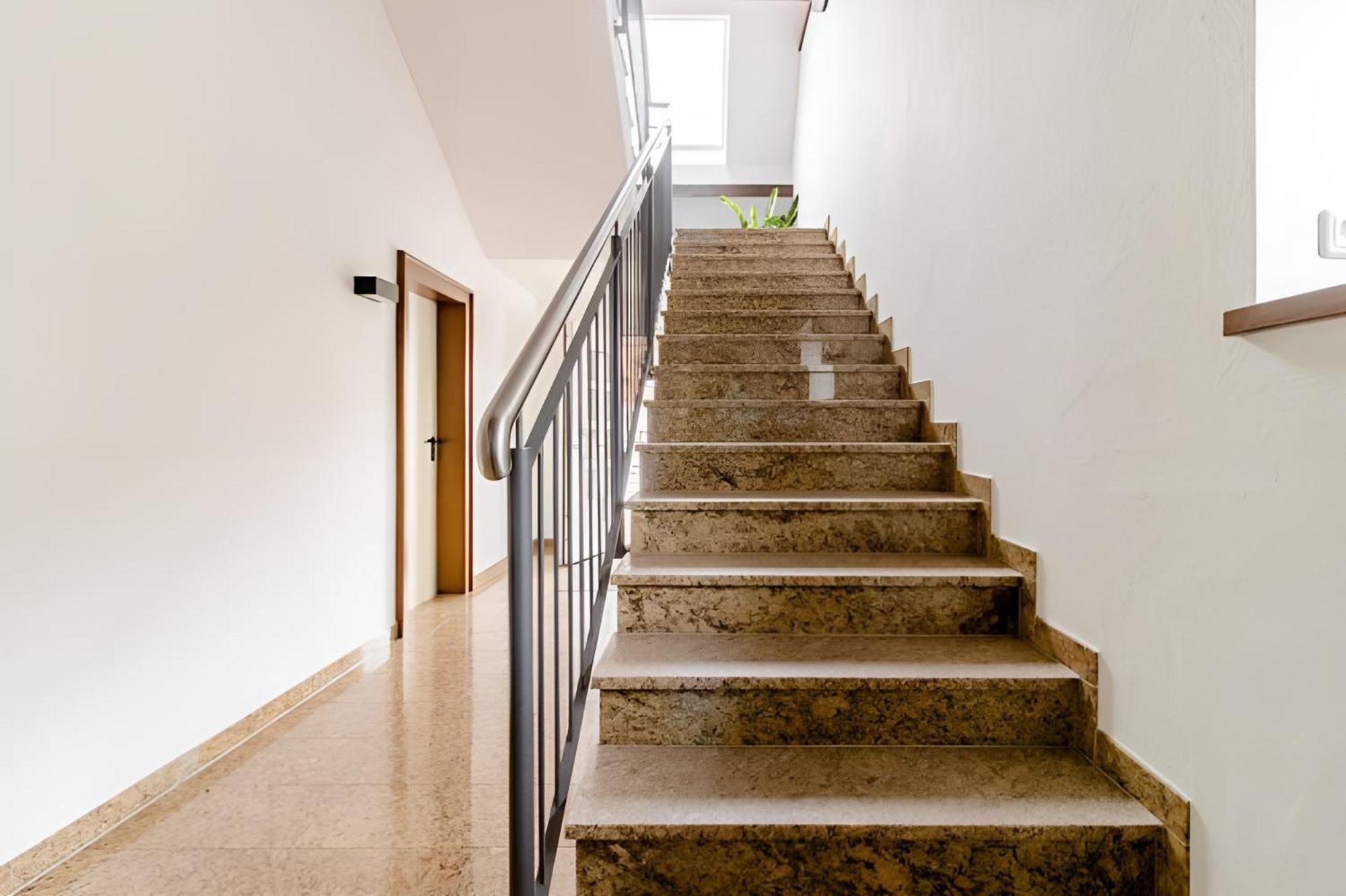 Komfortables Doppelzimmer In Kehl Goldscheuer - 1A Guesthouse Kültér fotó